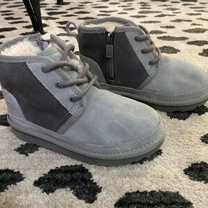 Ugg Neumel - gray- size 12 toddler